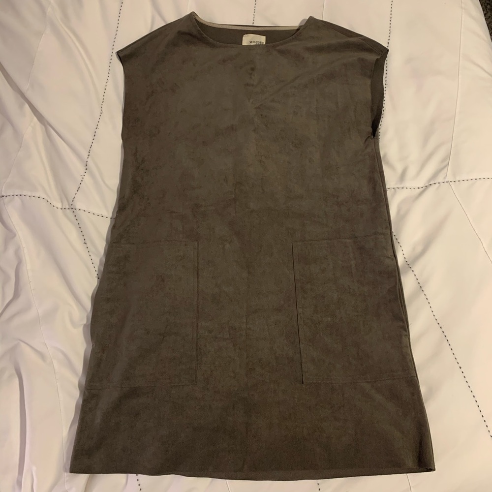Aritzia shift dress